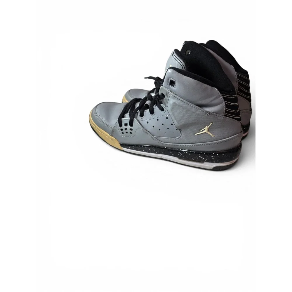 Air Jordan SC-1 Dark Grey sneakers Youth Grade Size 6.5/Womens Size 8 538699-013